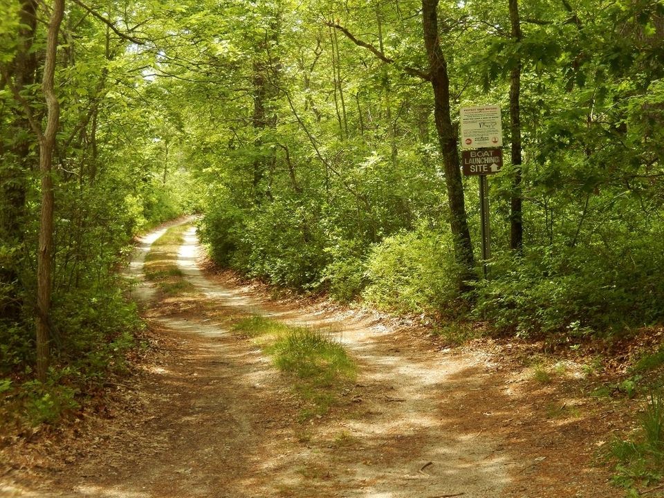 Off River Road at Swan Pond, Manorville, 631-854-4949,