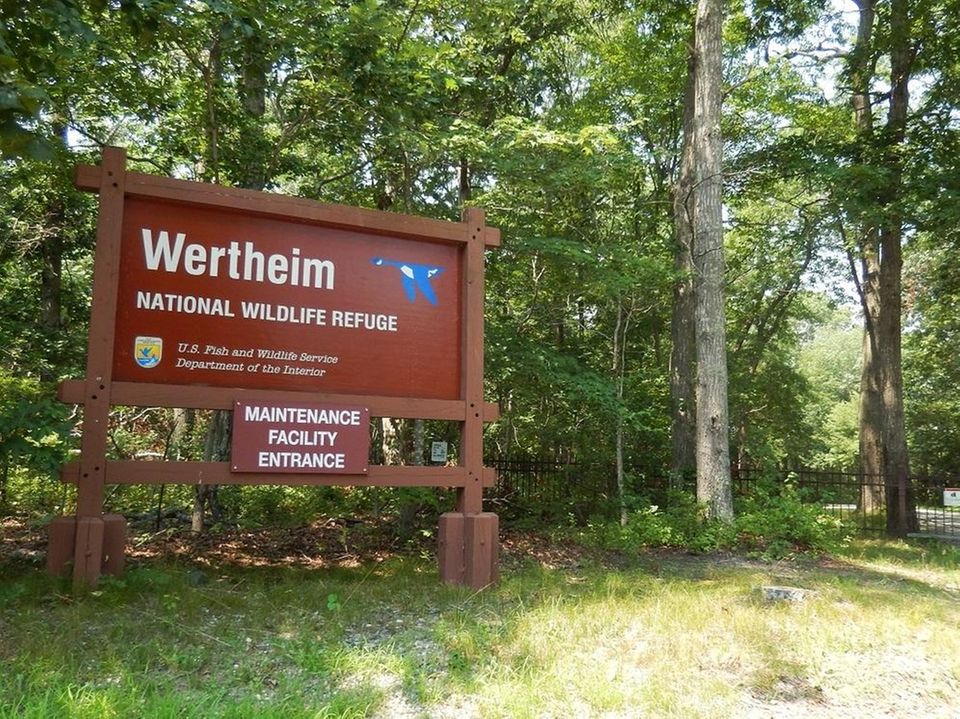340 Smith Rd., Shirley, 631-286-0485, nwsdy.li/refcomplex. Season- Refuges