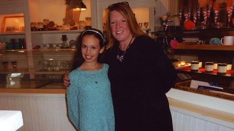 Kidsday reporter Kelly Scalonga with Latitude 121 manager