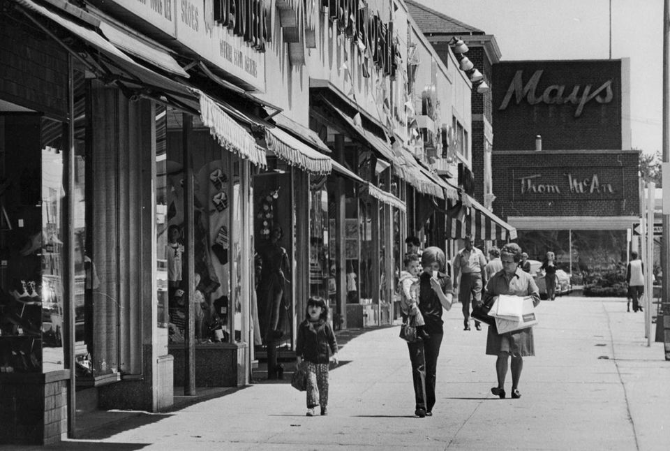 Long Islanders hit the shops along Hempstead Turnpike