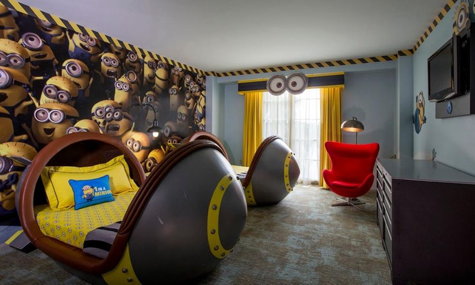 6 Random Minion Facts Despicable Me Themed Hotel Room Cool