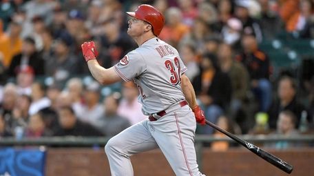 Jay Bruce #32 of the Cincinnati Reds swings
