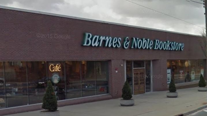 Barnes Noble Plans To Replace Manhasset Store Fell Through