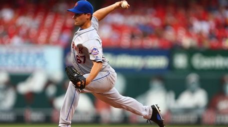 Seth Lugo pitches against the St. Louis Cardinals