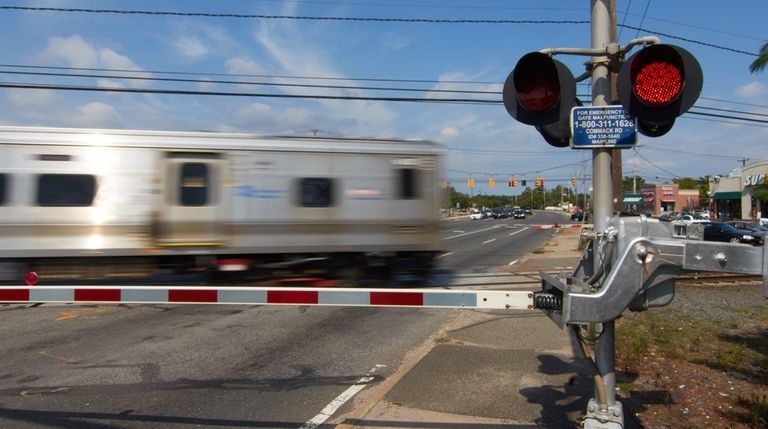 A Long Island Railroad crossing at Commack Road