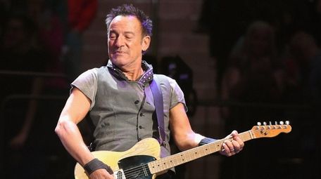 Bruce Springsteen will likely tell jokes between songs