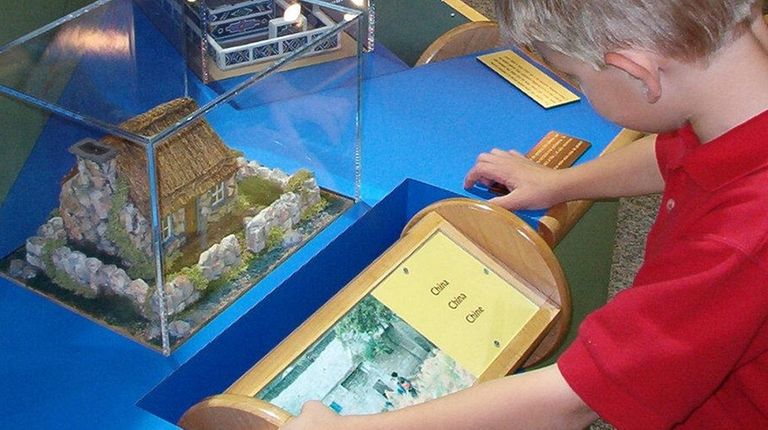 A new exhibit about the difference in houses