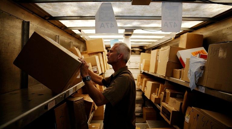 A FedEx change in how shipping charges are
