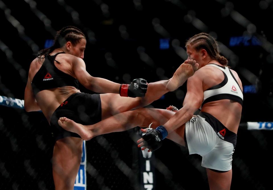 UFC 205: Joanna Jedrzejczyk vs. Karolina Kowalkiewicz ...