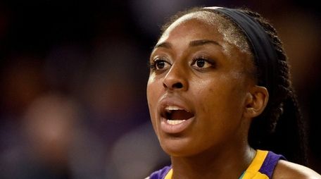 Forward Nneka Ogwumike #30 of the Los Angeles
