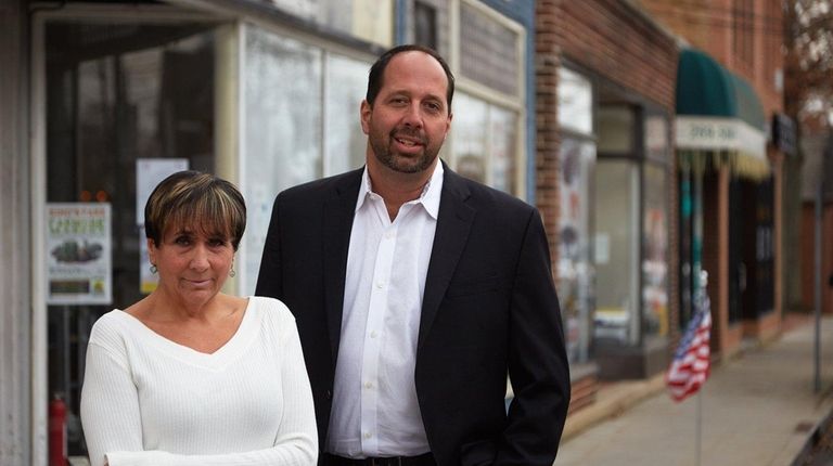 Linda Henninger, civic association vice president, and Tony