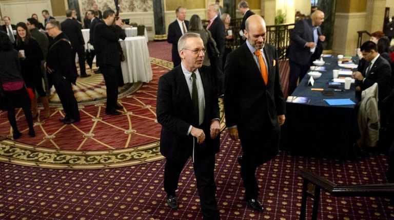William Dudley, center, president of the Federal Reserve