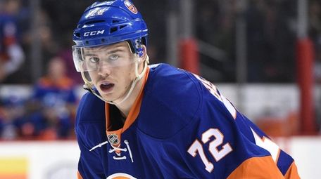 Islanders rookie Anthony Beauvillier returned to the lineup