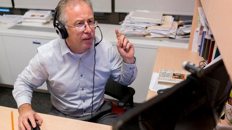 Nikolai Borodulin, Associate Director for Yiddish Programming, teaches