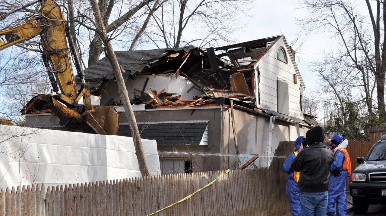 Brookhaven demolishes 52nd abandoned house so far this