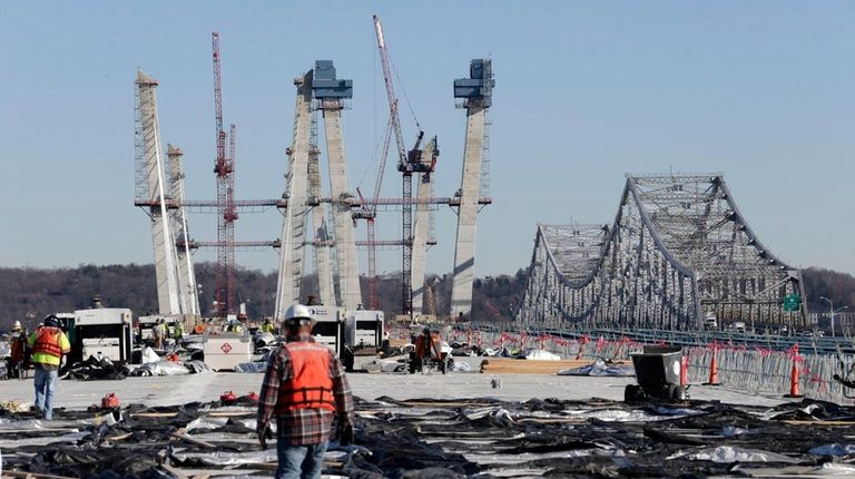 Construction continues on the new Tappan Zee Bridge