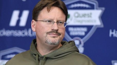 New York Giants head coach Ben McAdoo speaks