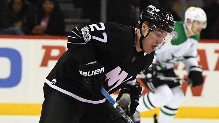New York Islanders left wing Anders Lee skates