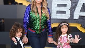 Mariah Carey has a set of twins with