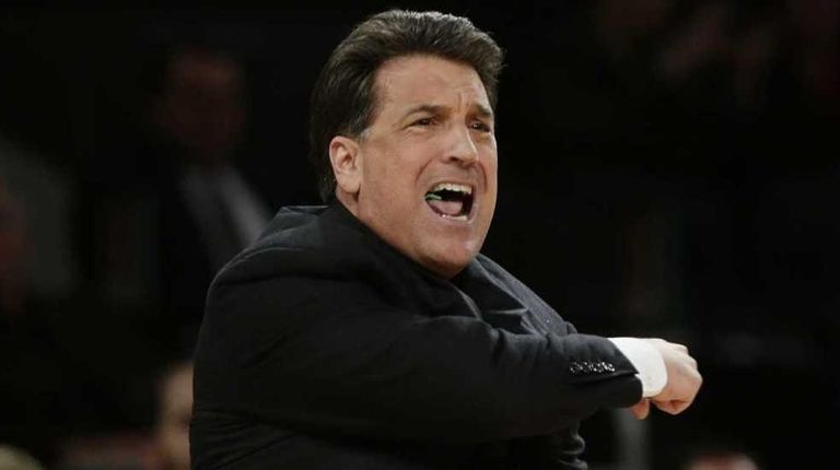 St. John's head coach Steve Lavin calls out
