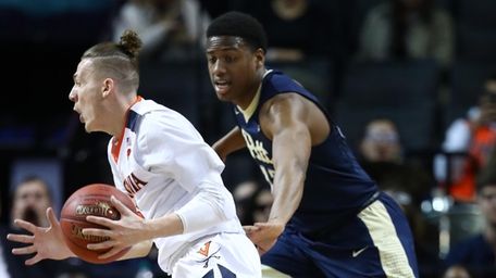 Kyle Guy #5 of the Virginia Cavaliers in