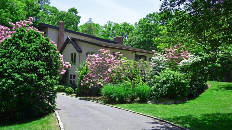 This Alfred Scheffer-designed mansion is listed in March