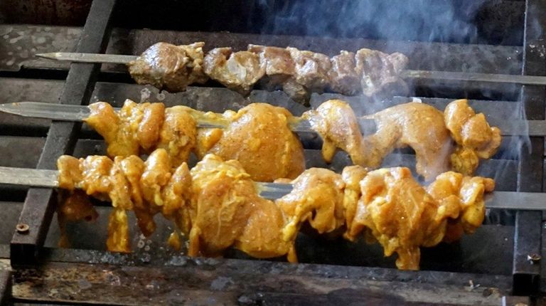 NY Garden Kabobs in Huntington offers marinated kebabs