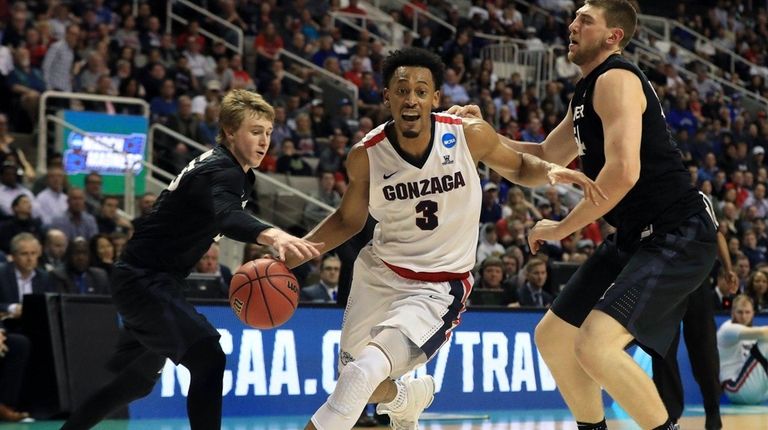 Gonzaga's Johnathan Williams, who had 19 points,