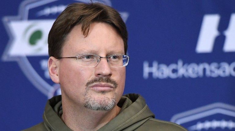 New York Giants head coach Ben McAdoo speaks