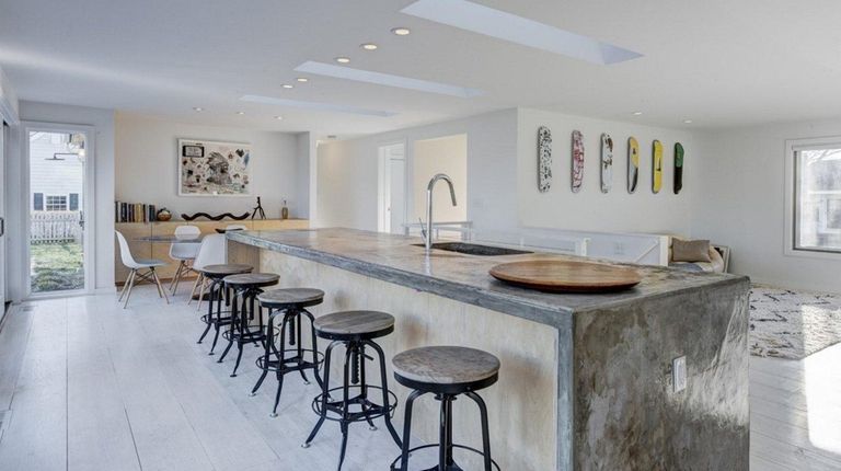 An four-bedroom Orient house was built in the
