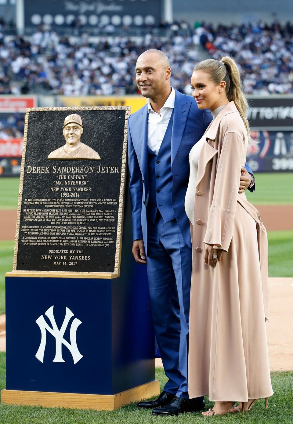 Yankees retire Derek Jeter's No. 2 | Newsday