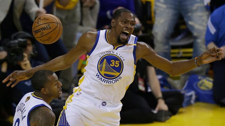 Golden State Warriors forward Kevin Durant (35) reacts
