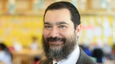 Shimon Waronker became superintendent of the Hempstead school