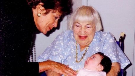 Helen Morgenstern, left, and her mother, Esther Kurzrock,