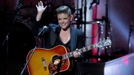Lead singer Natalie Maines of the Dixie Chicks