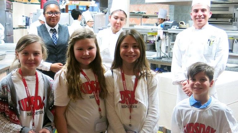Kidsday reporters from Bayport in the working kitchen