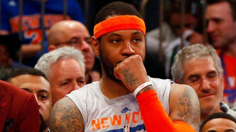 New York Knicks' Carmelo Anthony, left, and Los