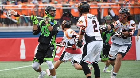 Lizards' Paul Rabil looks for shooting space against