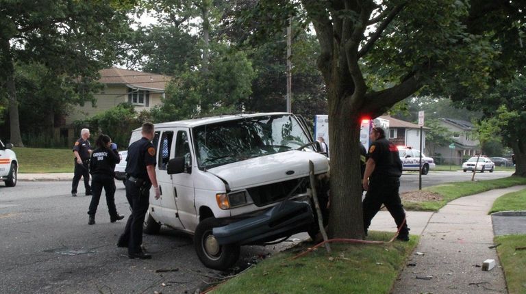 Police reopened New Highway in Commack after the