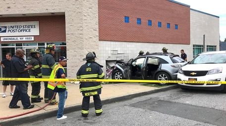 uniondale injured crashes cops nassau newsday