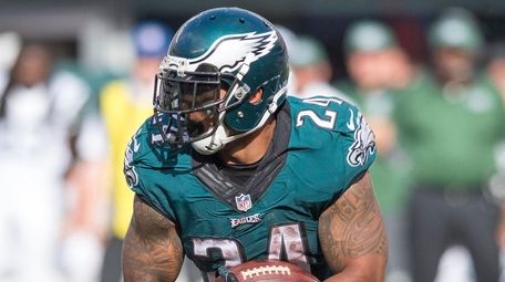 The Eagles have released running back Ryan Mathews.