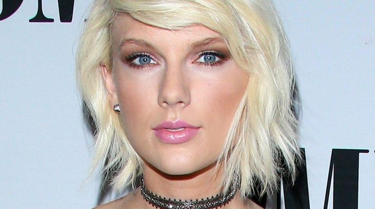 Taylor Swift is donating to groups that help