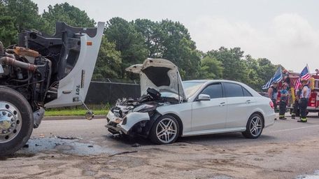 A Mercedes-Benz driver struck a tractor trailer on