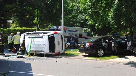 overturn newsday overturned collision