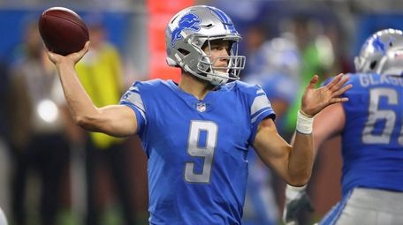 Matthew Stafford of the Detroit Lions throws a