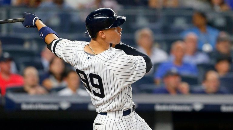 Aaron Judge follows through on his sixth inning