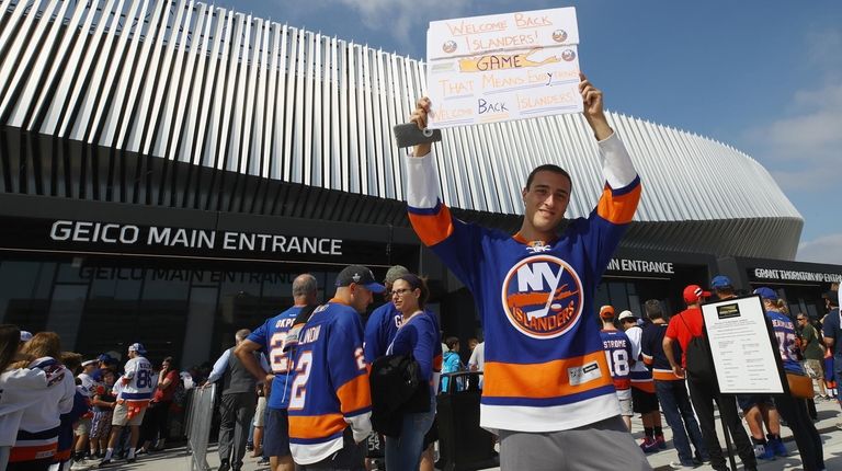 James Dachille of Merrick arrives for a preseason