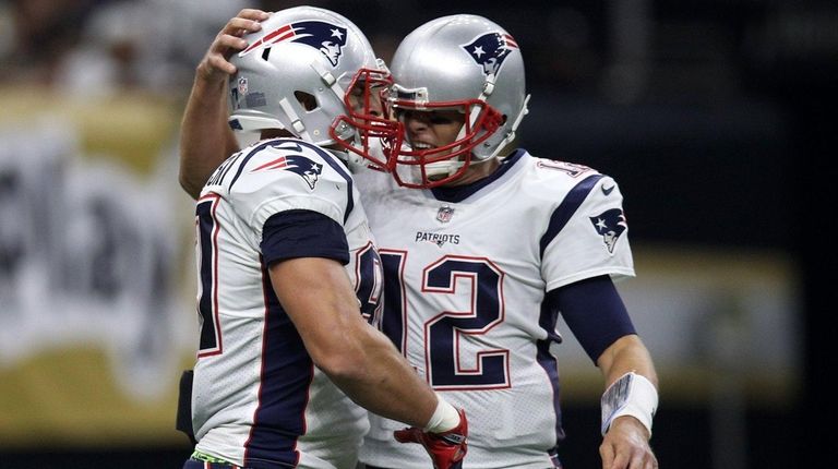 Tom Brady and Rob Gronkowski of the Patriots