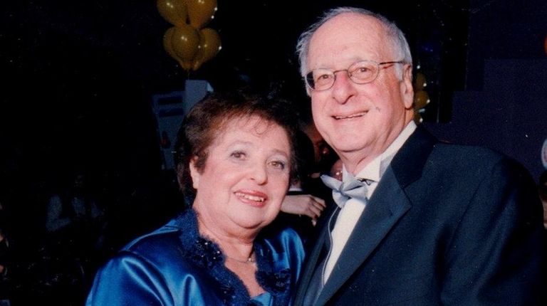 Marilyn and Marvin Moelis of Oceanside