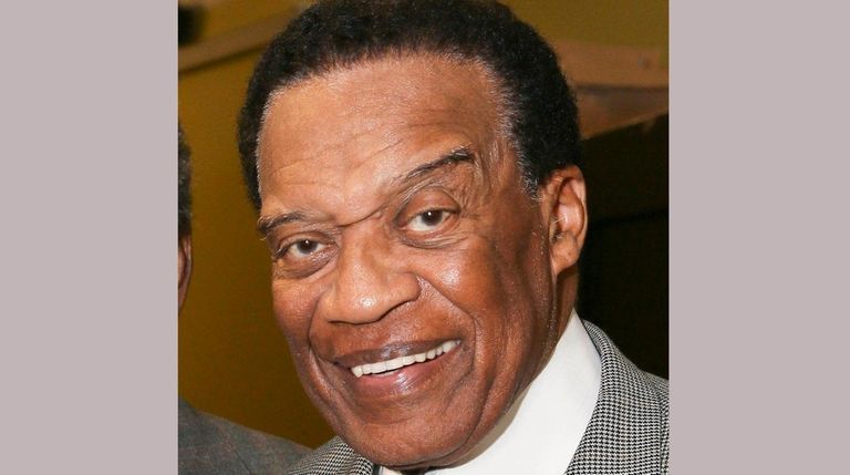 Bernie Casey attends a performance of